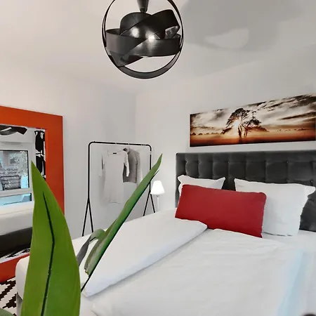 Klein Und Fein - Sauna & Whirlpool - Naehe Messe Apartment