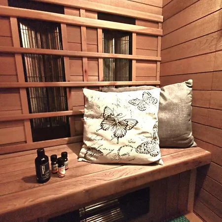 Klein Und Fein - Sauna & Whirlpool - Naehe Messe * בורגוודל